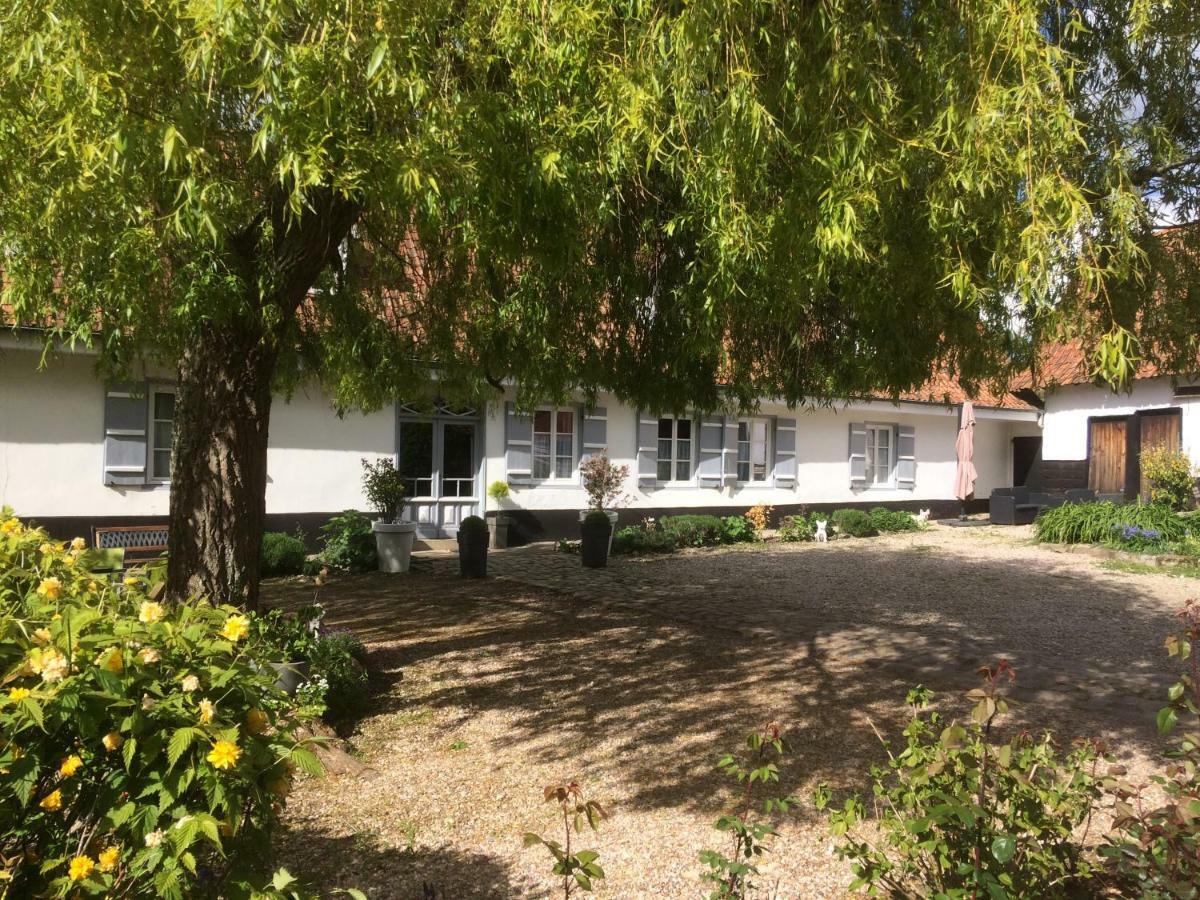Le Clos Dessyag Montcavrel Exterior photo